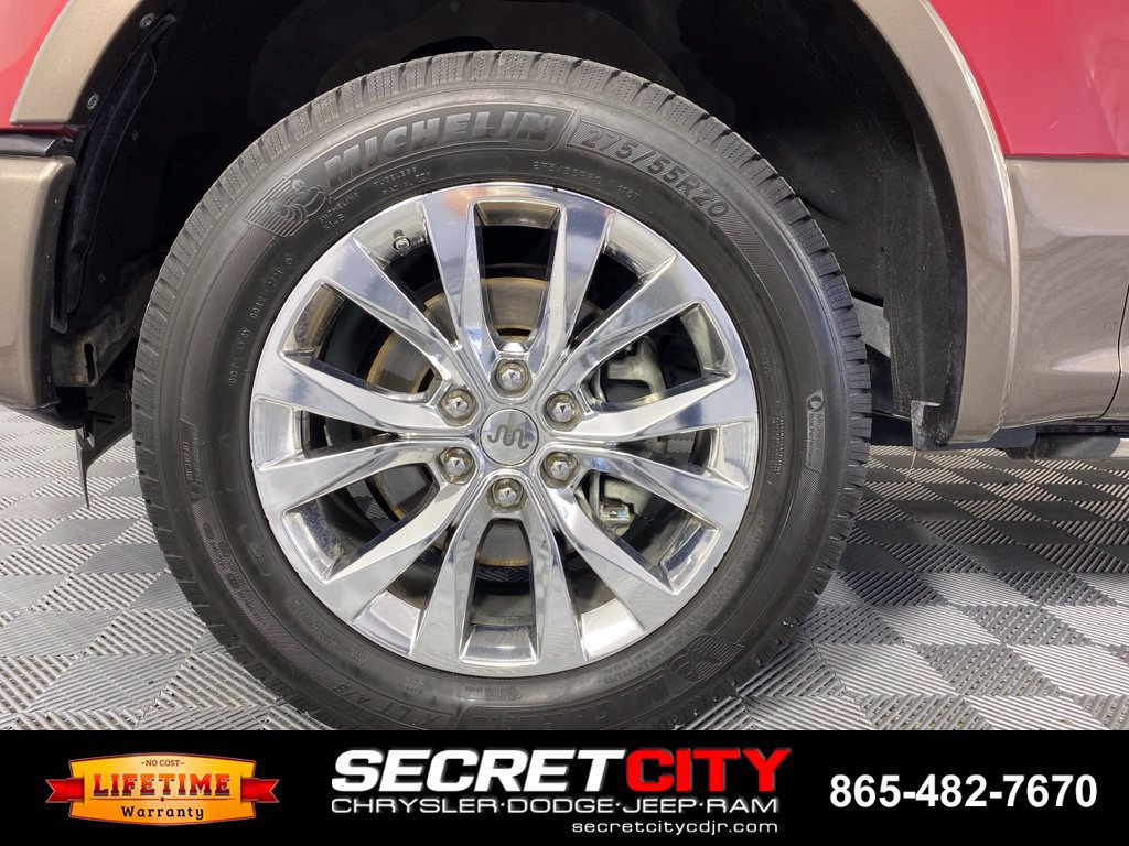 Used 2016 Ford F150 King Ranch w/ Equipment Group 601A Luxury AWD/4WD image 9