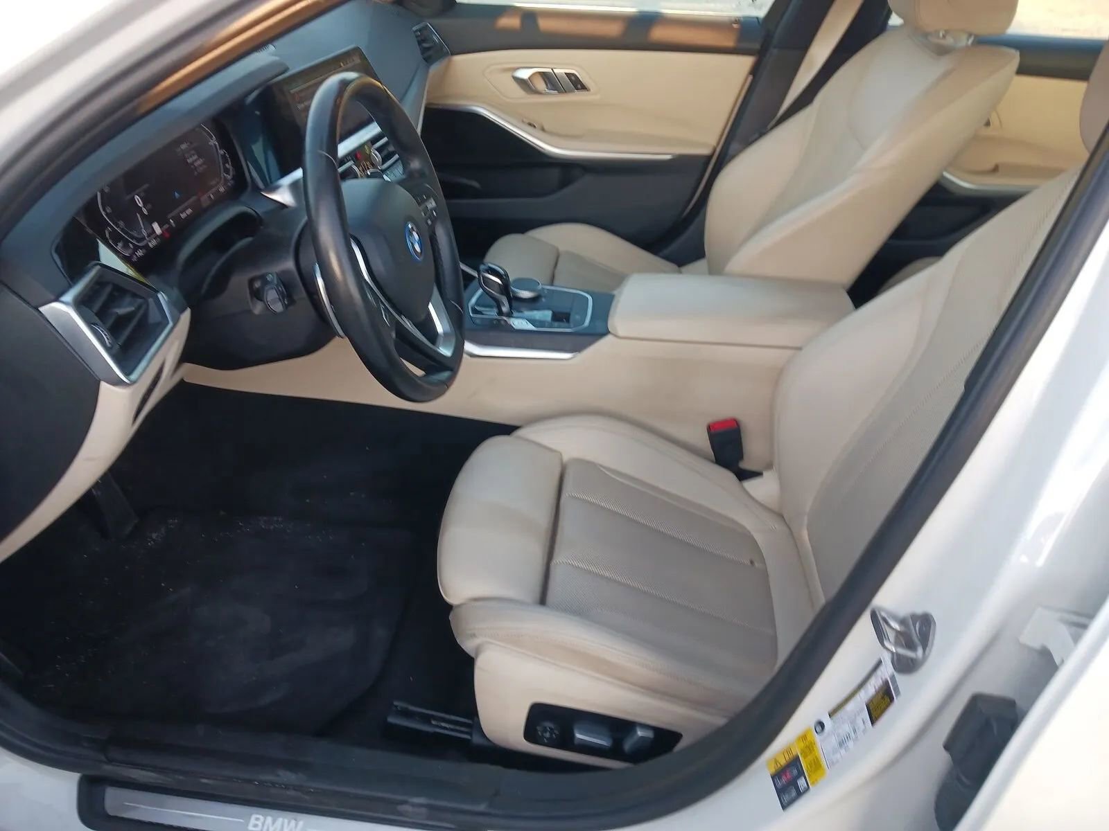 Used 2022 BMW 330e w/ Driving Assistance Package image 4