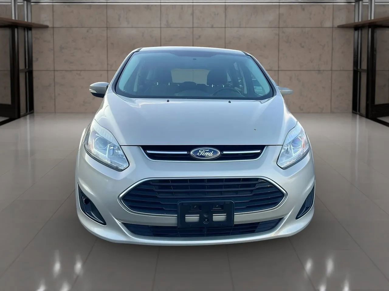 Used 2017 Ford C-MAX SE image 8