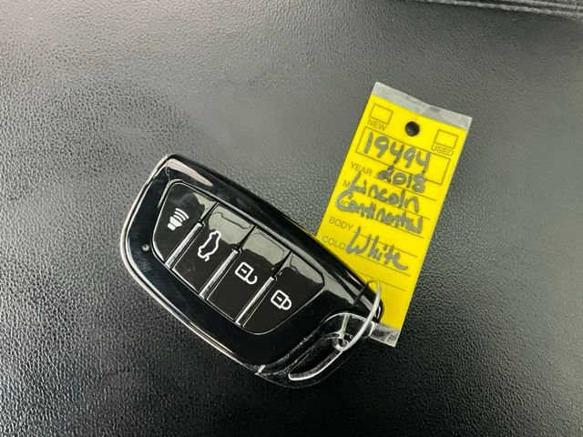 Used 2018 Lincoln Continental Reserve w/ Continental Climate Package image 20