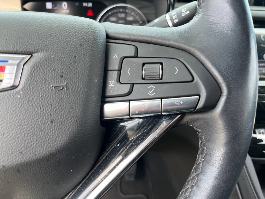 Used 2023 Cadillac XT6 Premium Luxury w/ Technology Package FWD image 22