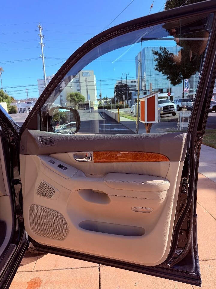 Used 2005 Lexus GX 470 image 22