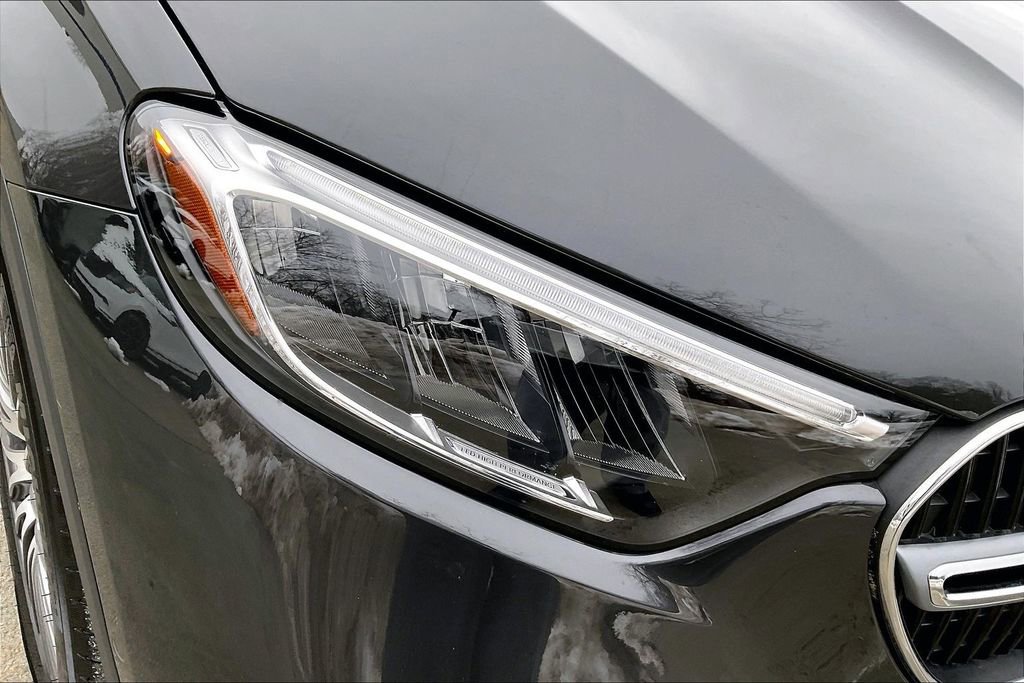 Used 2023 Mercedes-Benz GLC 300 4MATIC image 31