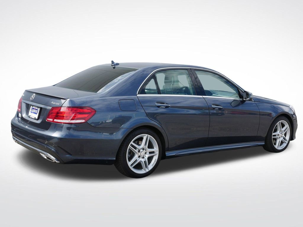 Used 2014 Mercedes-Benz E 350 4MATIC Sedan image 4