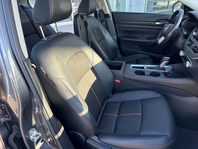 Used 2022 Nissan Altima 2.0 SR image 32