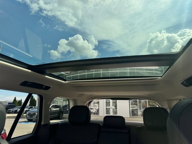 Used 2023 Land Rover Range Rover SE AWD/4WD image 29