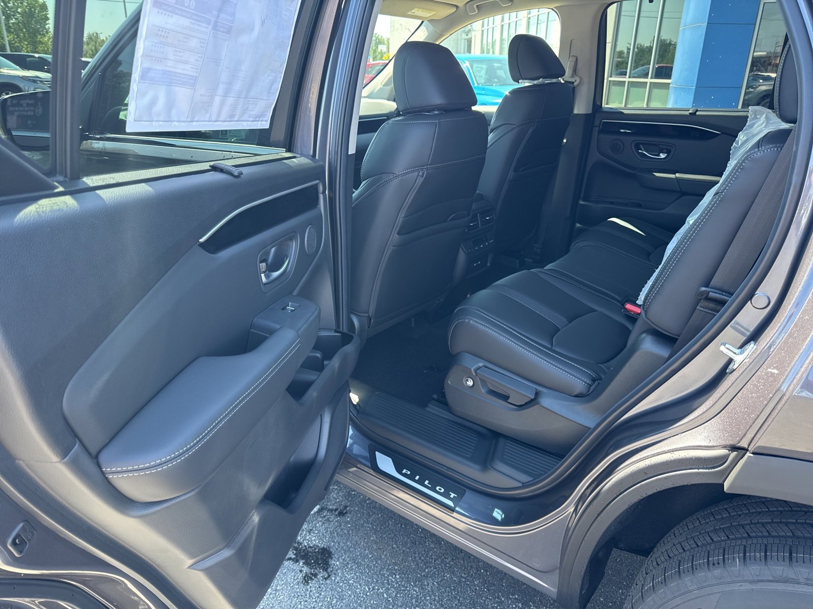 New 2025 Honda Pilot EX-L image 11