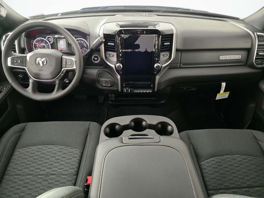 New 2026 RAM 3500 Big Horn AWD/4WD image 17