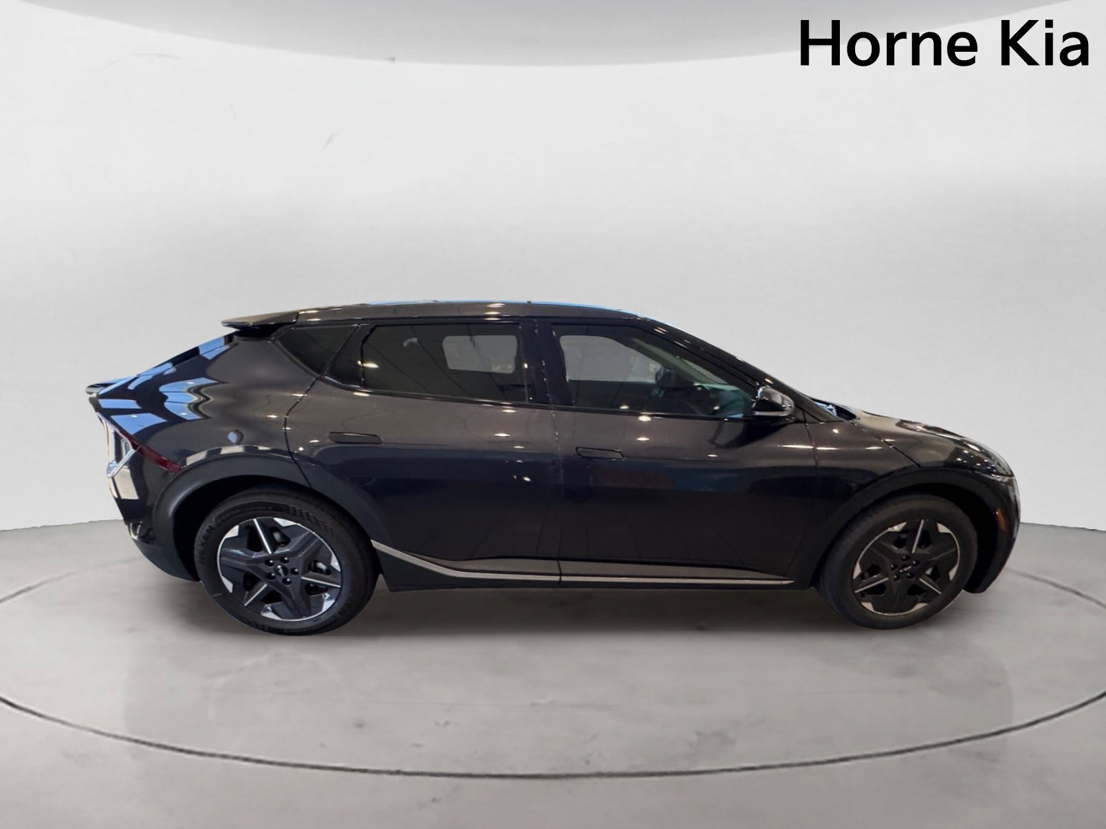 New 2026 Kia EV6 Light RWD image 3