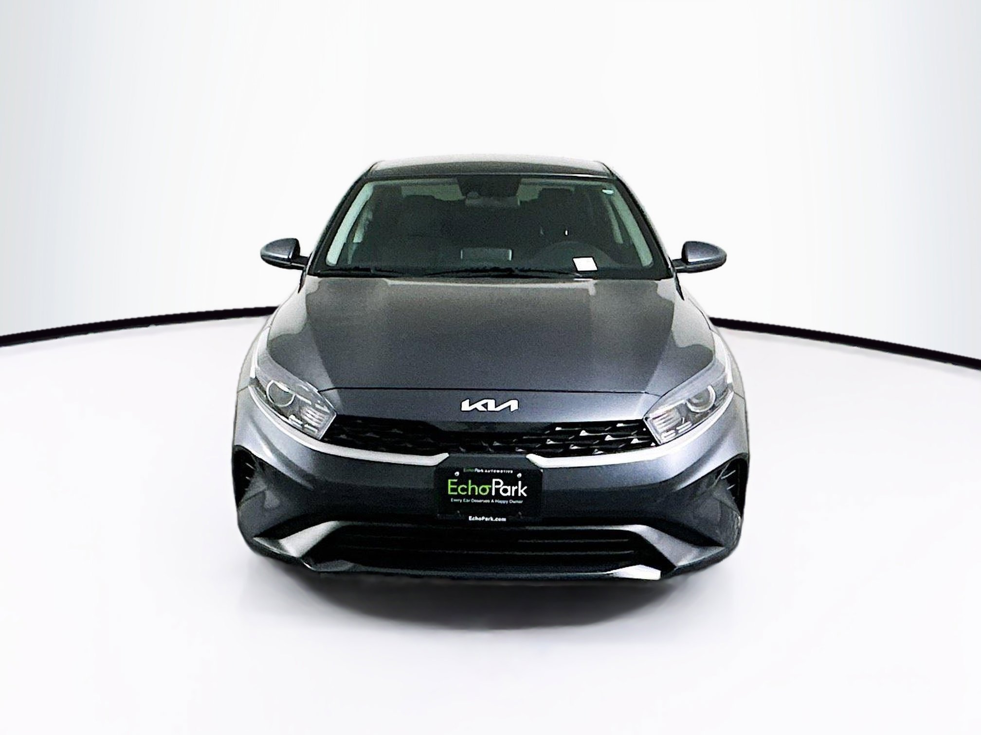 Used 2023 Kia Forte LX image 2