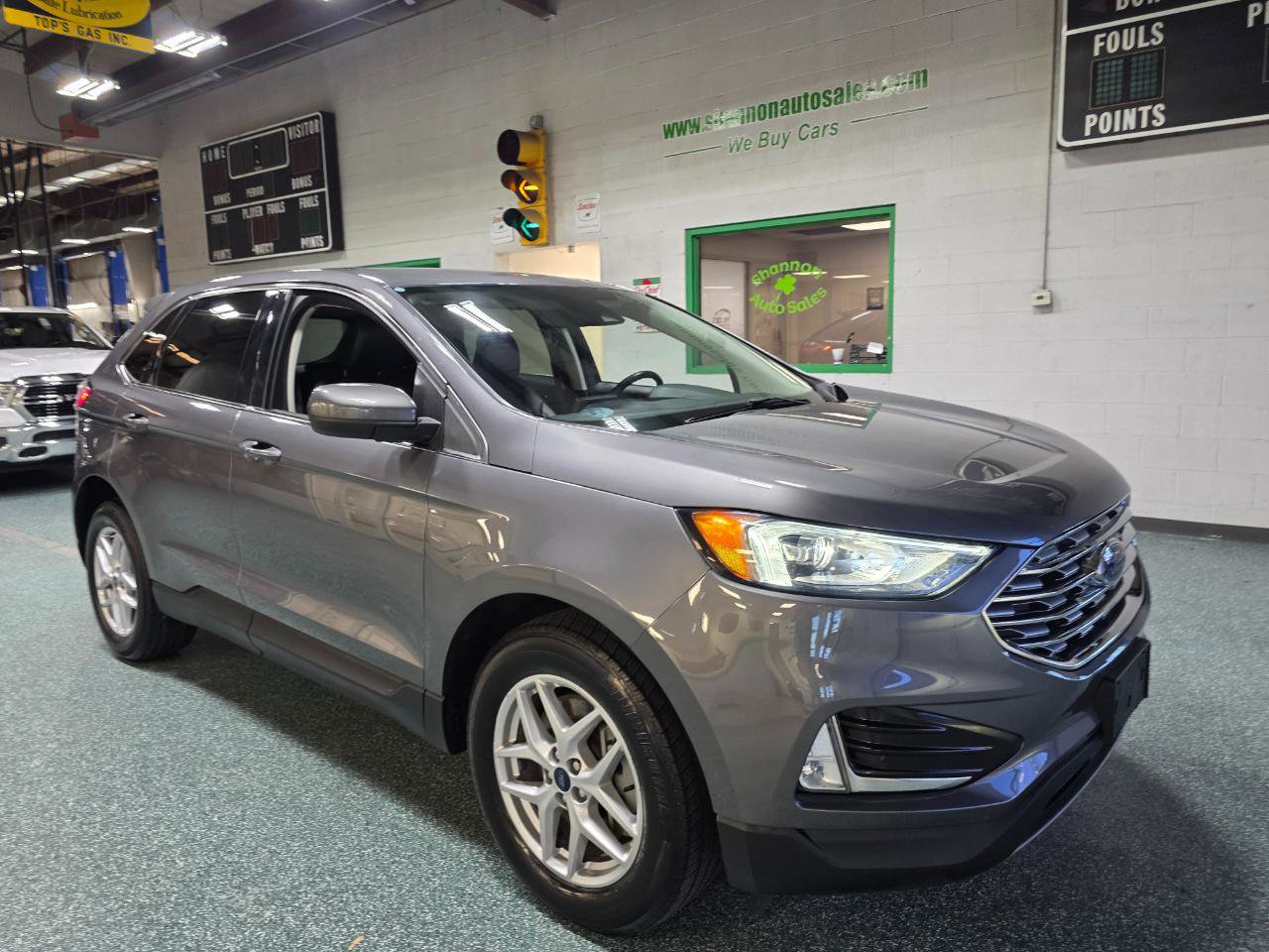 Used 2021 Ford Edge SEL w/ Cargo Accessory Package image 4