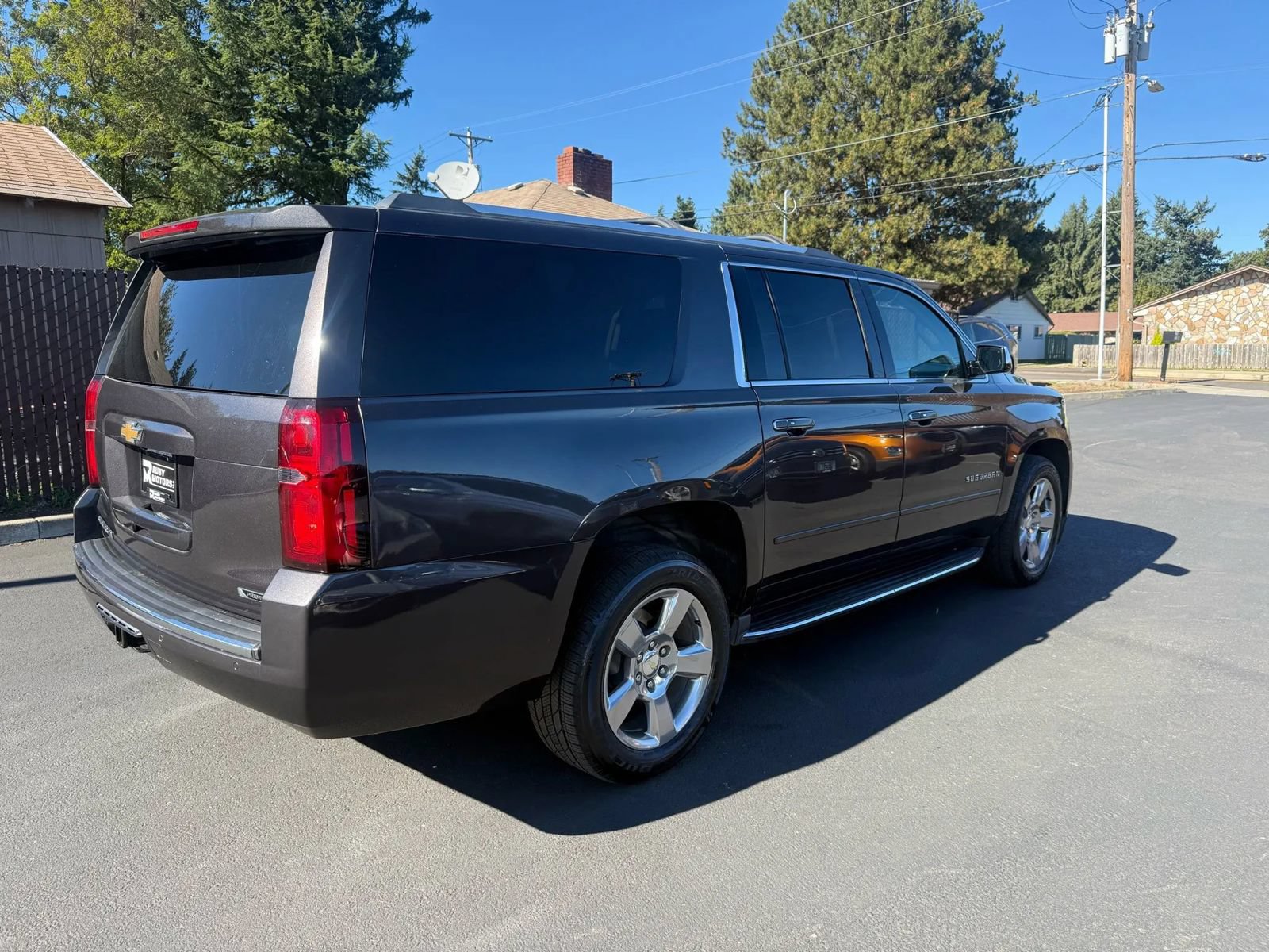 Used 2018 Chevrolet Suburban Premier AWD/4WD image 4