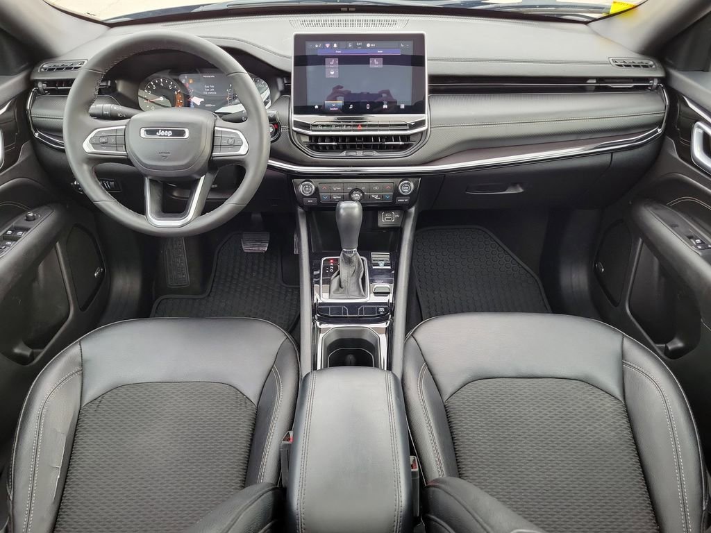 Used 2023 Jeep Compass Altitude w/ Sun and Sound Group image 15