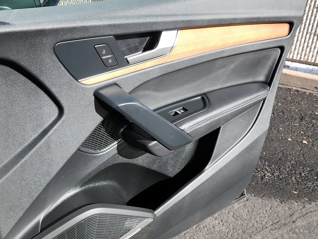 Used 2023 Audi Q5 2.0T Premium Plus image 16