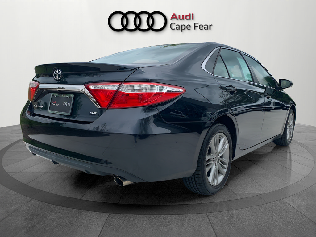 Used 2017 Toyota Camry SE FWD image 5