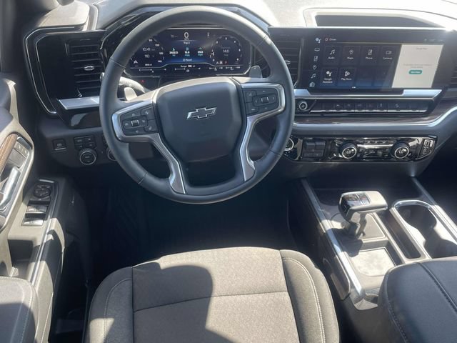 Used 2025 Chevrolet Silverado 1500 LT Trail Boss w/ Convenience Package II AWD/4WD image 13