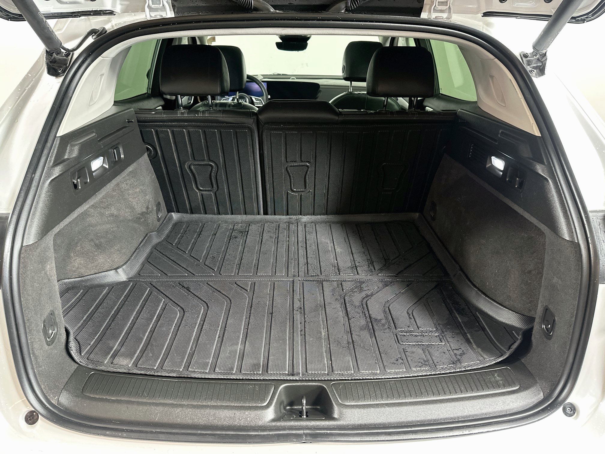 Used 2025 Buick Envision Avenir AWD/4WD image 26