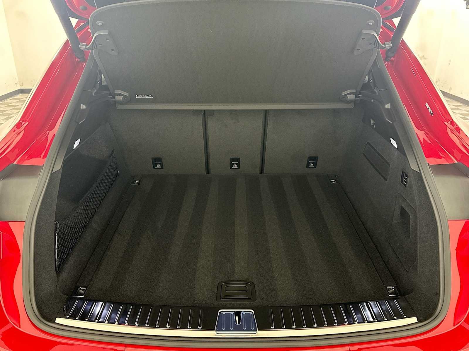 Certified 2025 Porsche Cayenne GTS AWD/4WD image 26