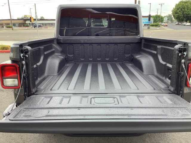 New 2026 Jeep Gladiator Sport AWD/4WD image 30