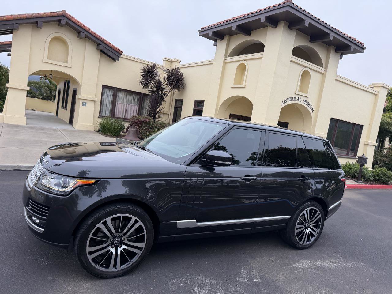 Used 2014 Land Rover Range Rover Supercharged AWD/4WD image 7
