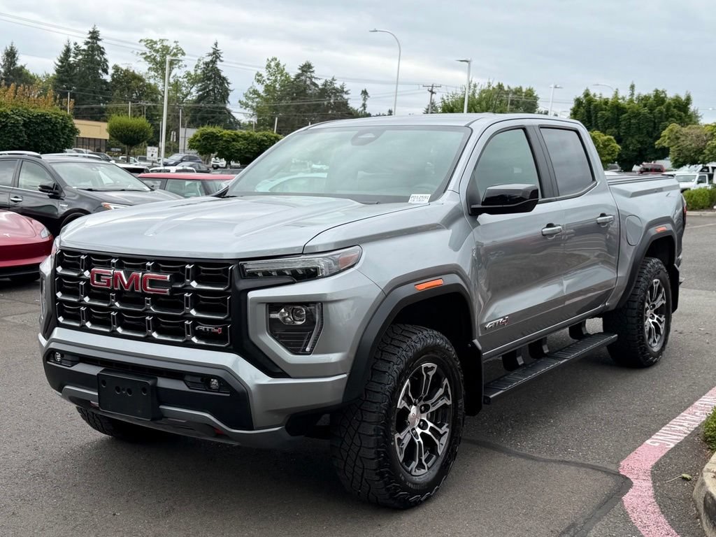Used 2024 GMC Canyon AT4 w/ AT4 Premium Package AWD/4WD image 4
