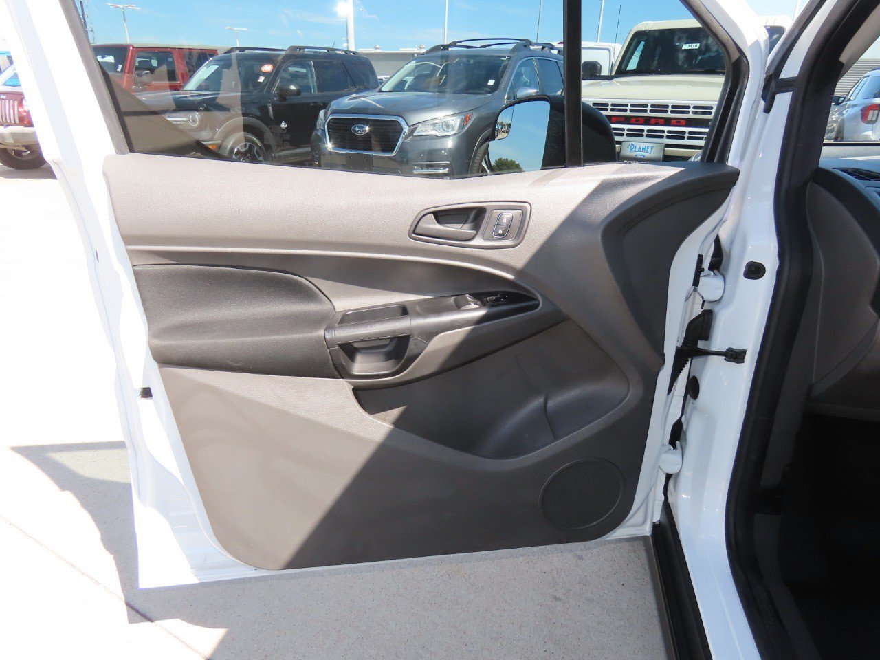 Used 2022 Ford Transit Connect XL FWD image 22
