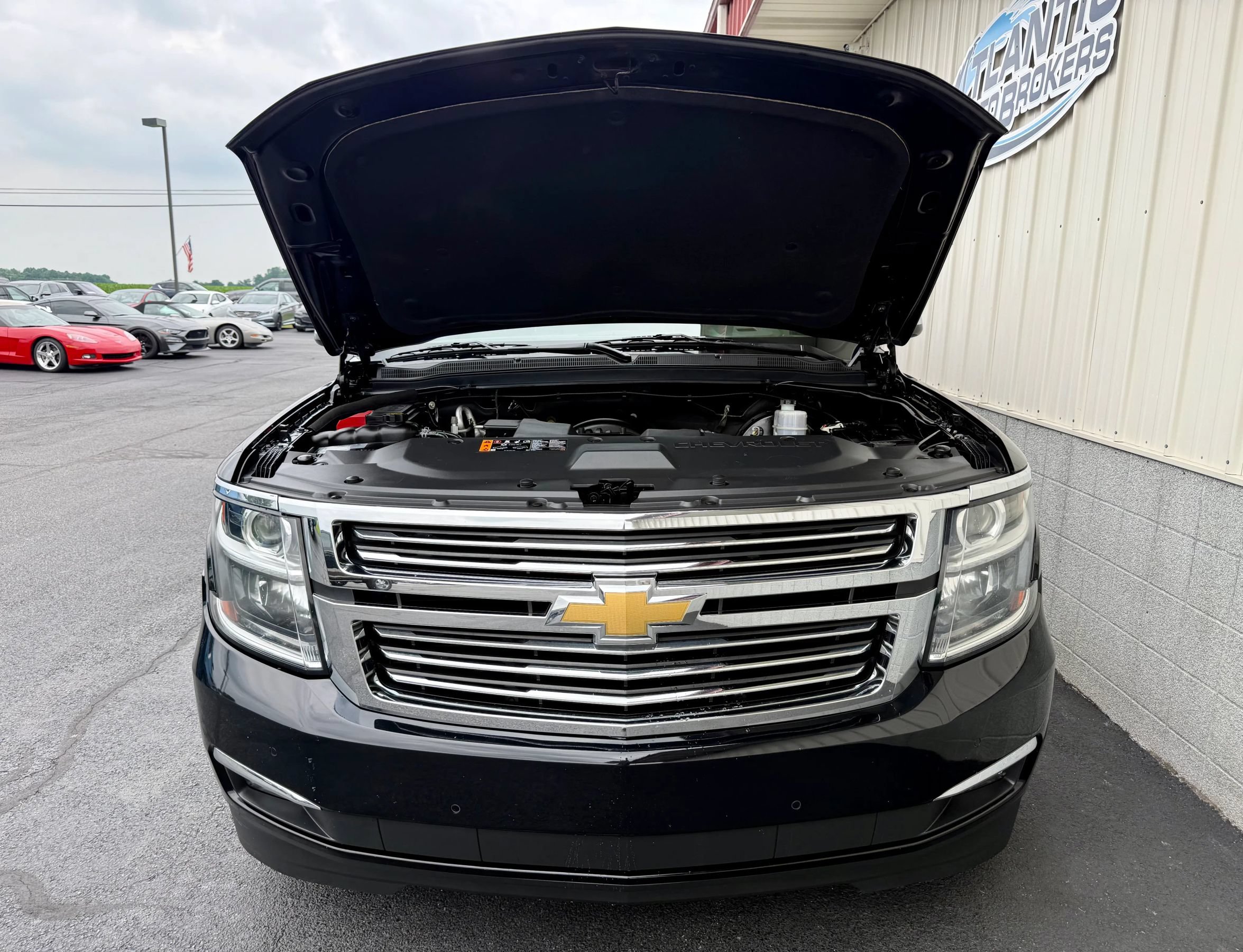 Used 2020 Chevrolet Suburban Premier AWD/4WD image 10