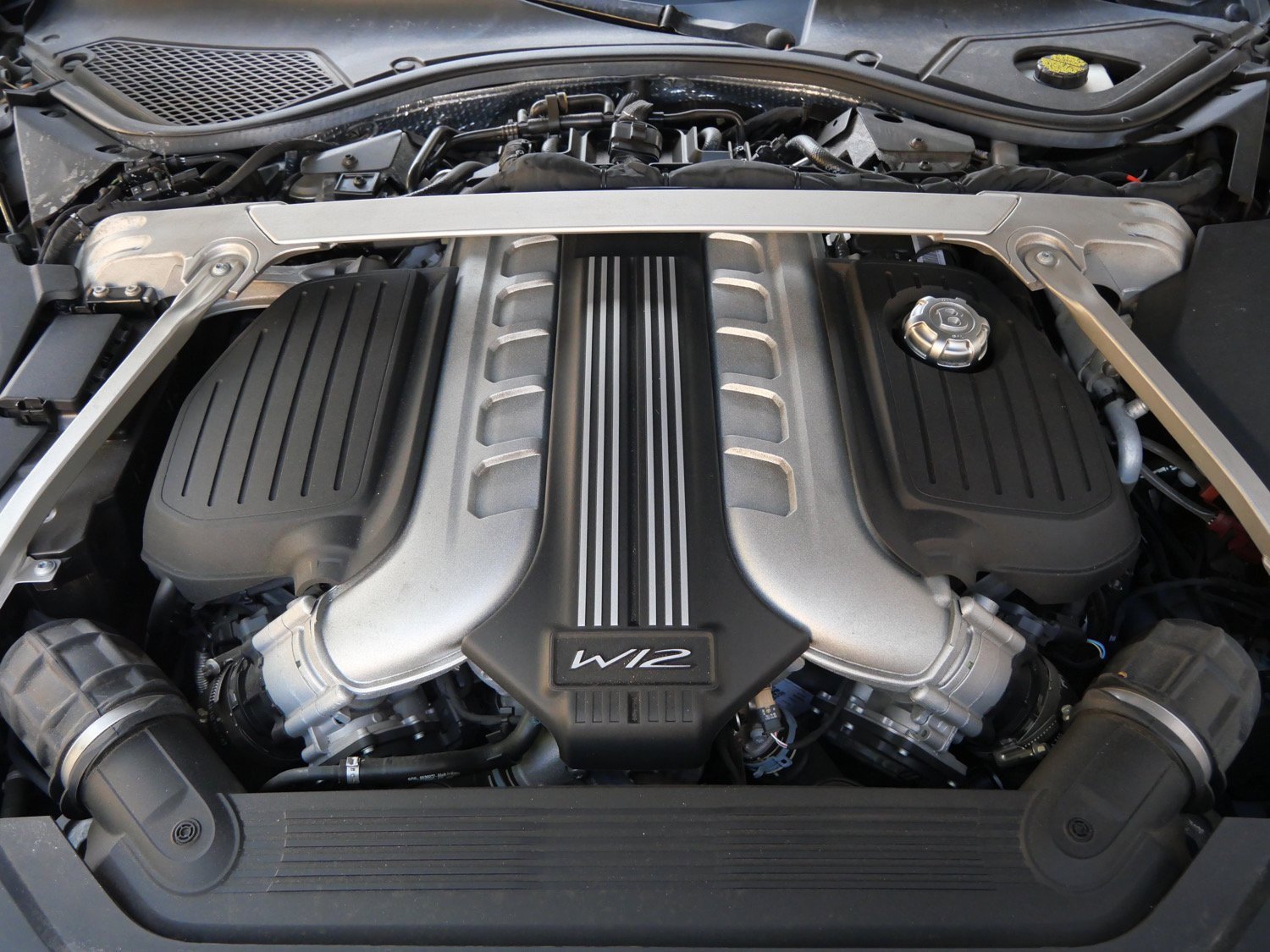 Used 2020 Bentley Flying Spur W12 w/ First Edition Specification image 27