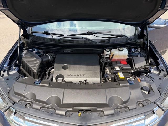 Used 2023 Chevrolet Traverse LT AWD/4WD image 33