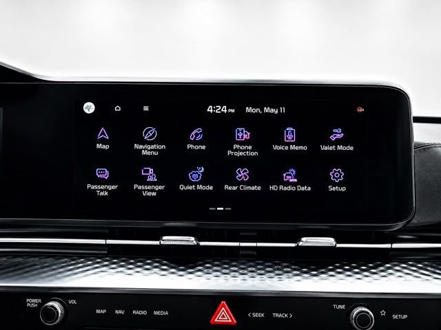 Used 2024 Kia Carnival SX Prestige FWD image 32