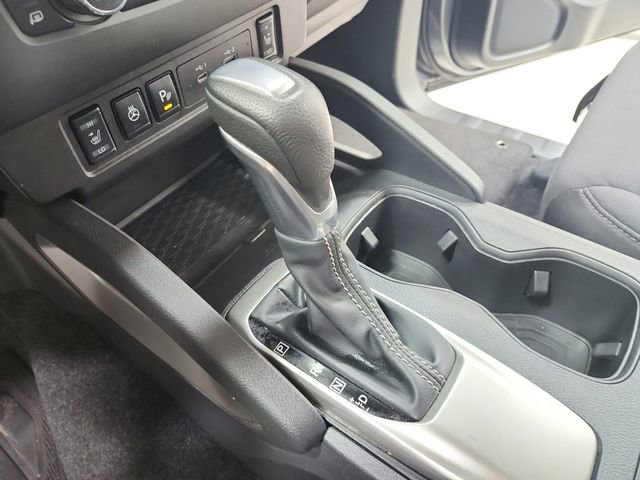 Used 2024 Nissan Frontier SV w/ SV Convenience Package image 26