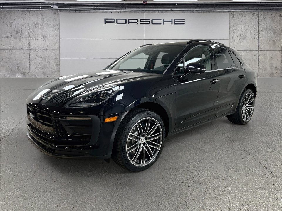 New 2026 Porsche Macan AWD/4WD image 1
