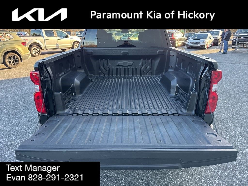 Used 2023 Chevrolet Silverado 1500 LT image 10