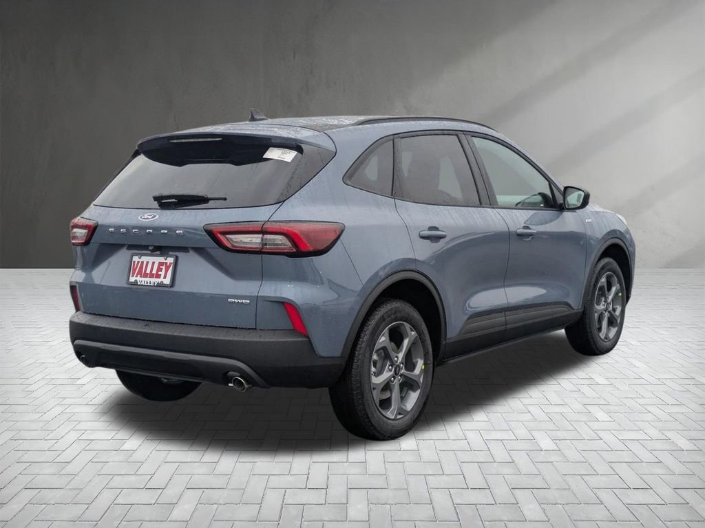 New 2026 Ford Escape ST-Line w/ Cold Weather Package AWD/4WD image 8