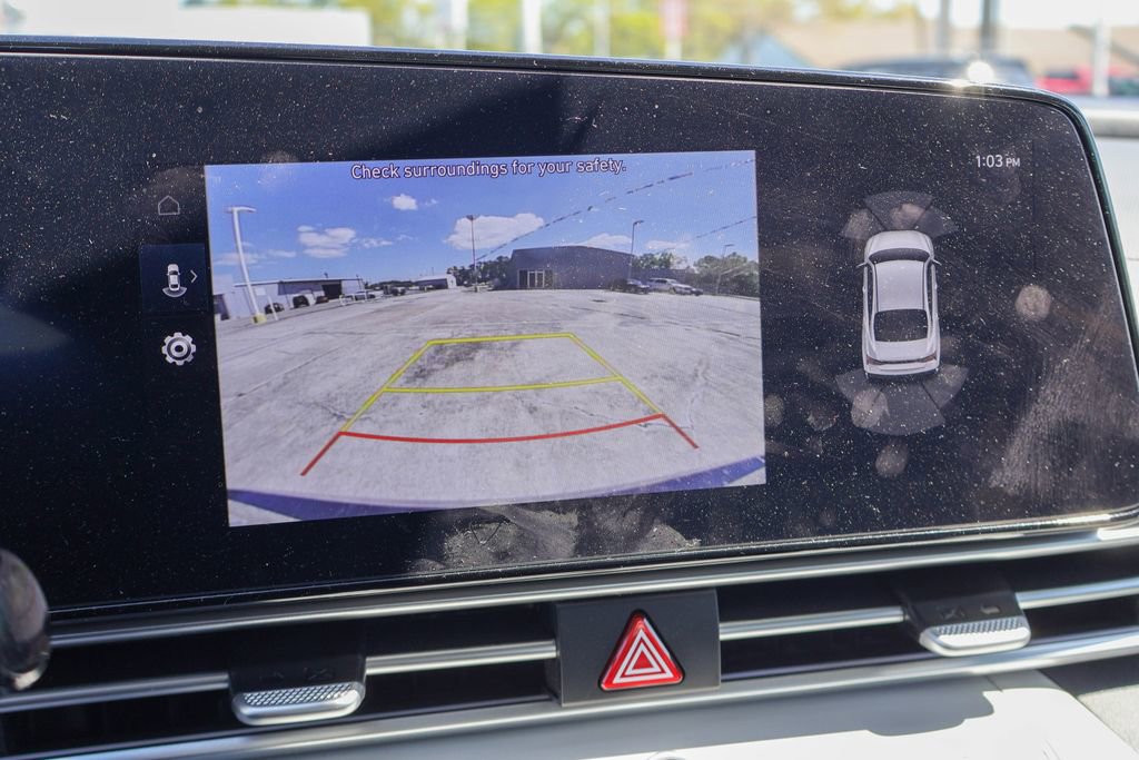 Used 2024 Hyundai Elantra Limited image 4