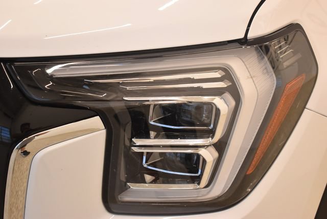 Used 2025 GMC Terrain Elevation AWD/4WD image 15