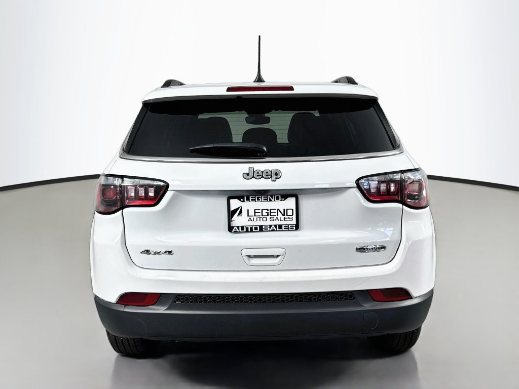 Used 2024 Jeep Compass Latitude AWD/4WD image 8