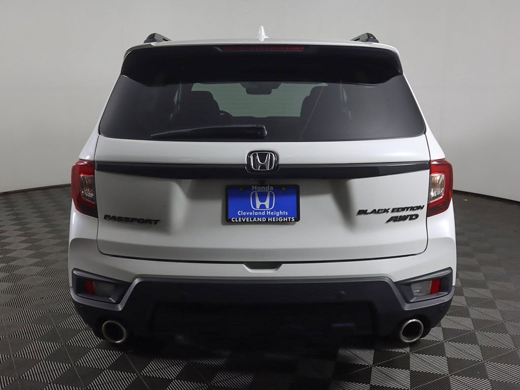 Used 2024 Honda Passport Black Edition image 15