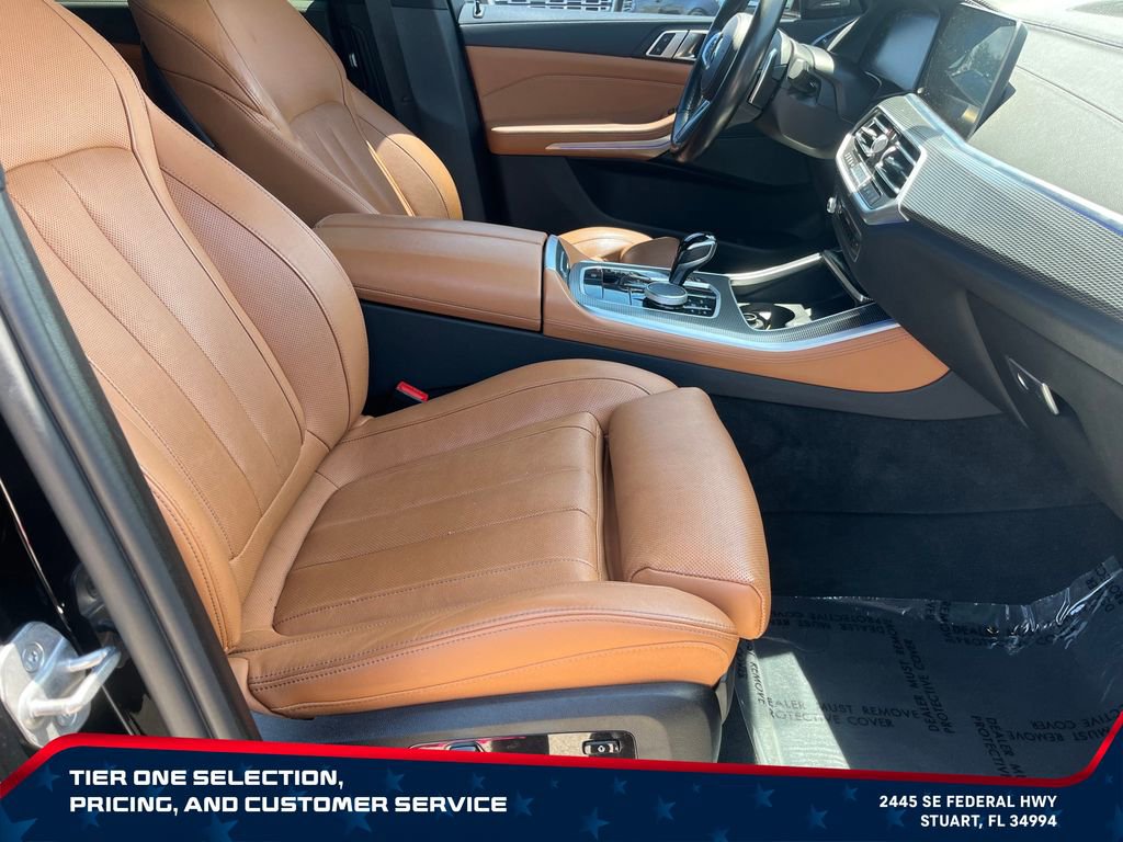 Used 2022 BMW X5 M50i w/ Parking Assistance Package AWD/4WD image 19