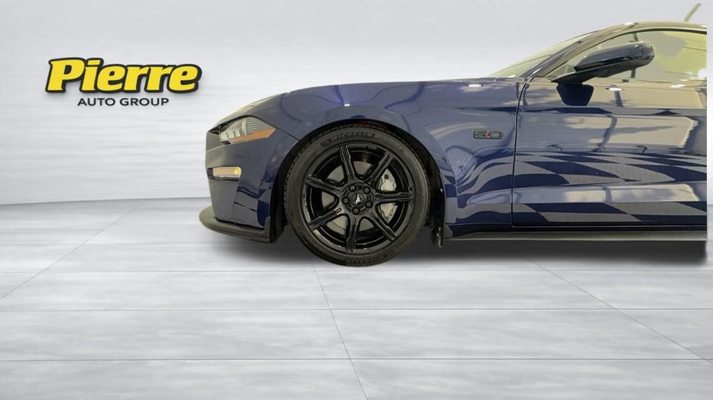 Used 2019 Ford Mustang GT w/ Black Accent Package RWD image 10