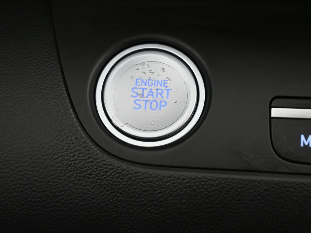 Used 2023 Hyundai Elantra SEL w/ Convenience Package image 22