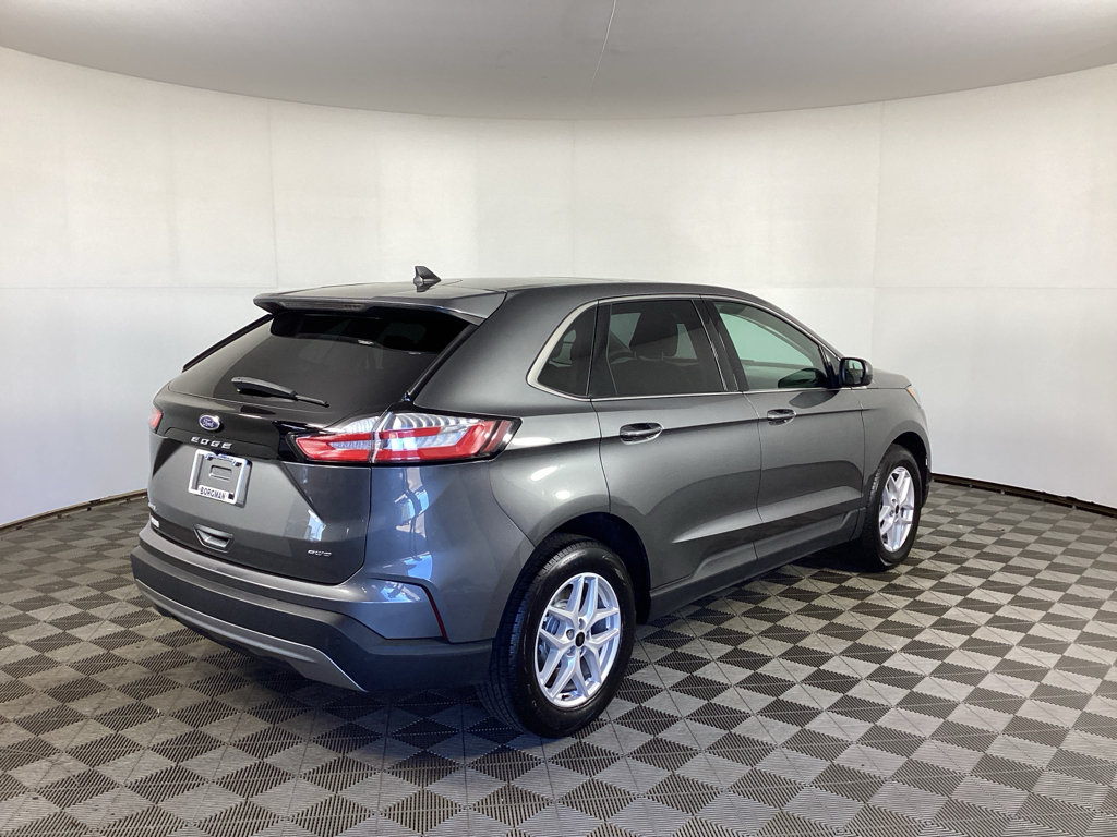 Used 2023 Ford Edge SEL w/ Convenience Package AWD/4WD image 2