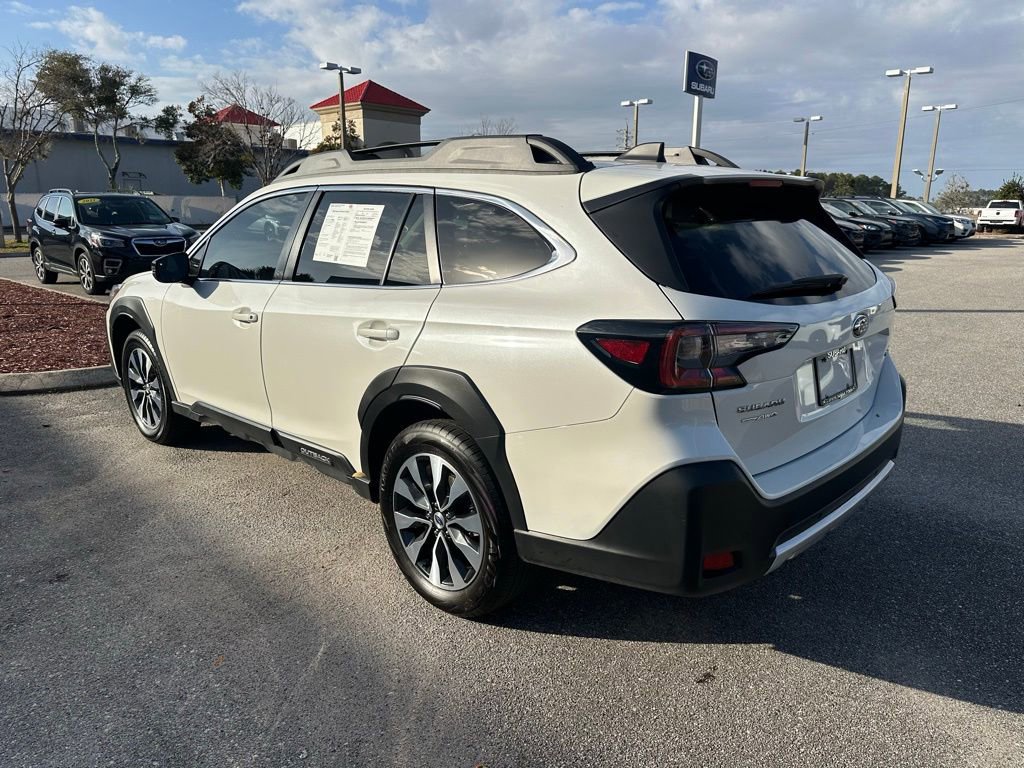 Used 2023 Subaru Outback Limited image 9