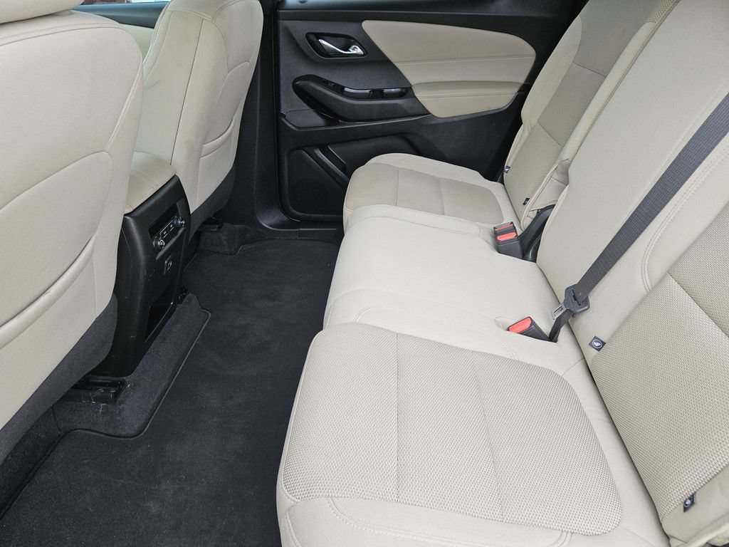 Used 2023 Chevrolet Traverse LS w/ Safety Package FWD image 29