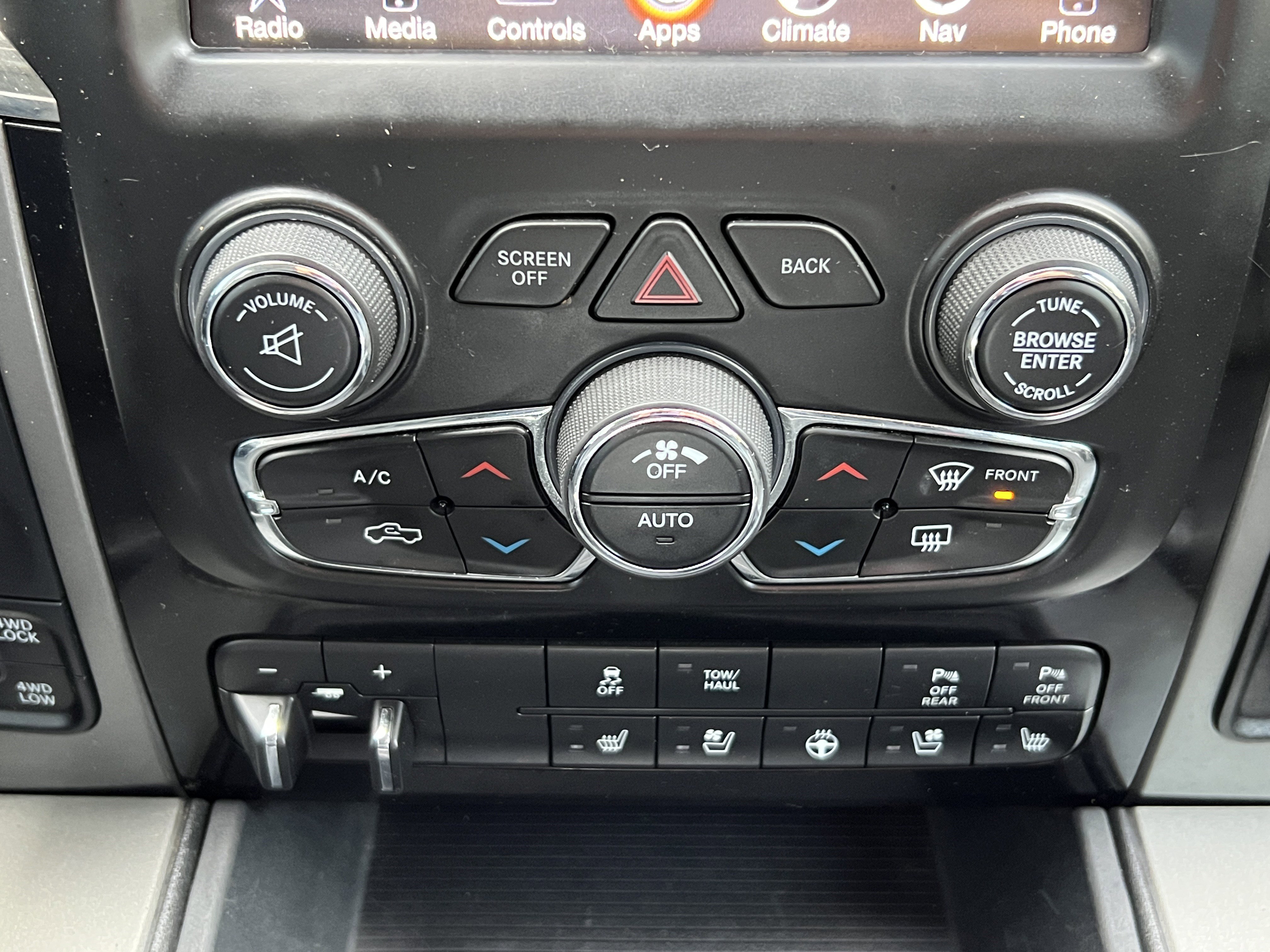 Used 2017 RAM 1500 Sport w/ Sport Premium Group image 30