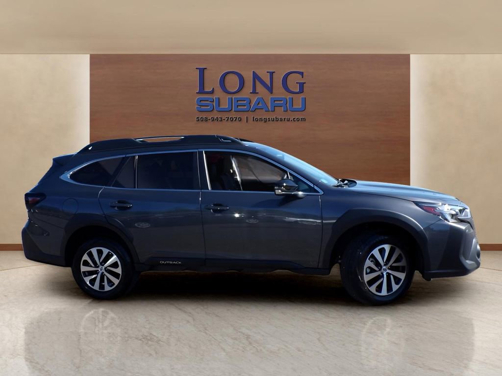 Certified 2025 Subaru Outback Premium image 12