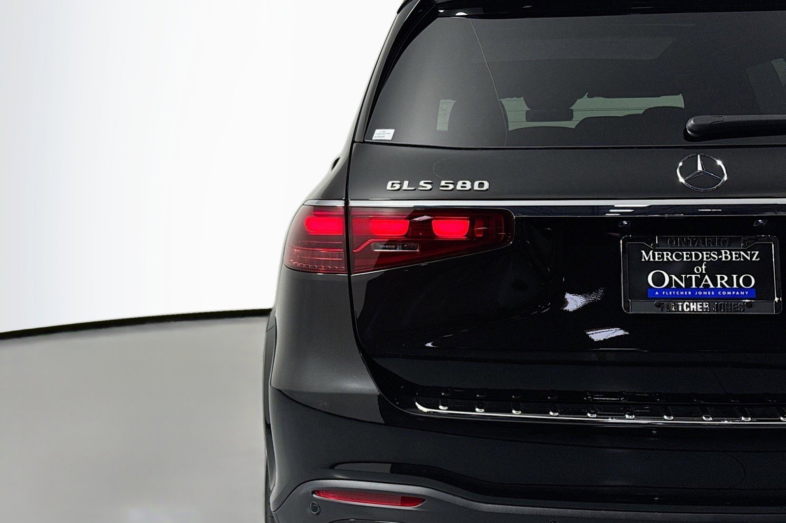 New 2026 Mercedes-Benz GLS 580 4MATIC image 15