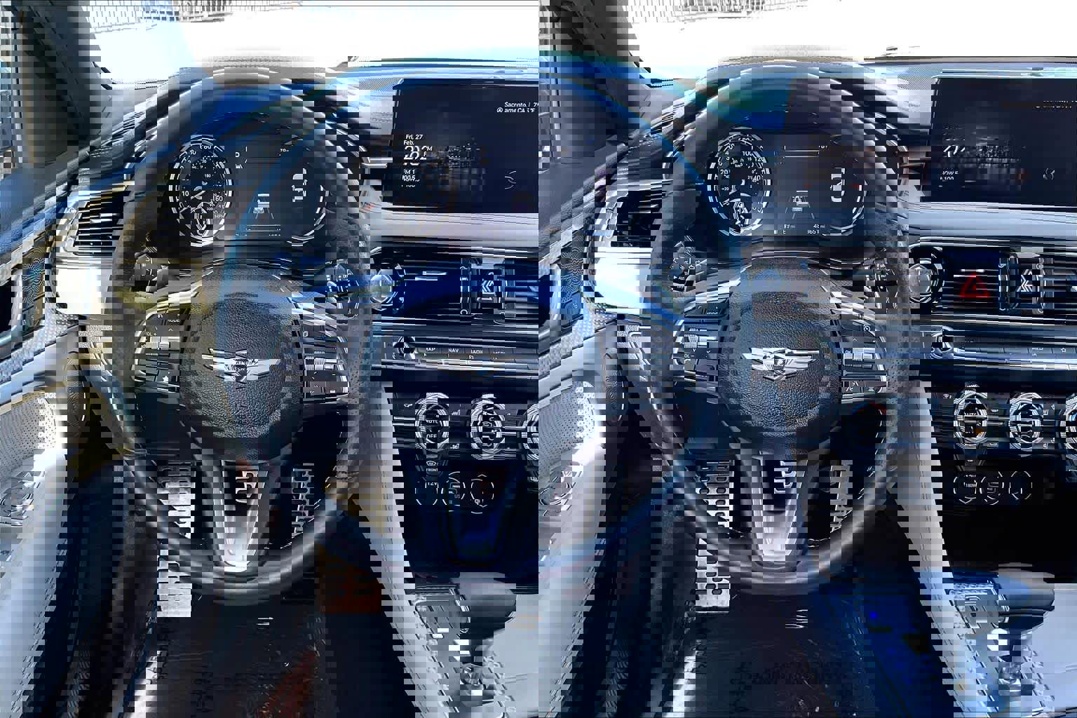 Used 2023 Genesis G70 2.0T w/ Sport Prestige Package image 5