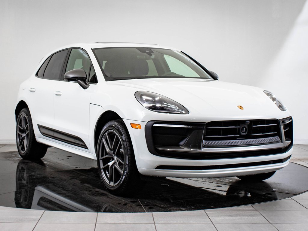 Certified 2025 Porsche Macan Turbo image 10
