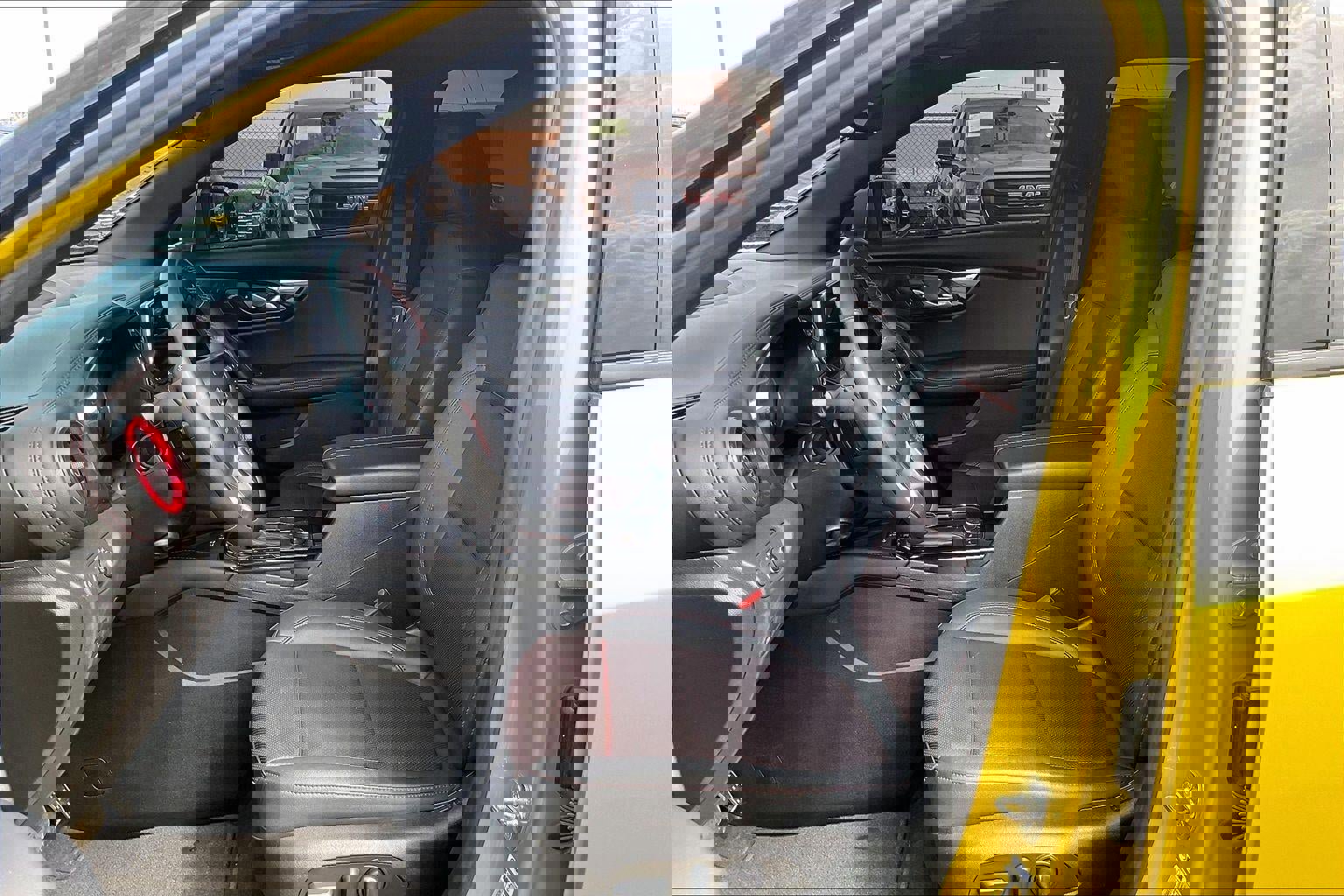 Used 2022 Chevrolet Blazer RS w/ Enhanced Convenience Package AWD/4WD image 22